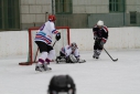 Voll im Geschehen des Eishockeyspieles - KIC Weiß vs. KIC Schwarz